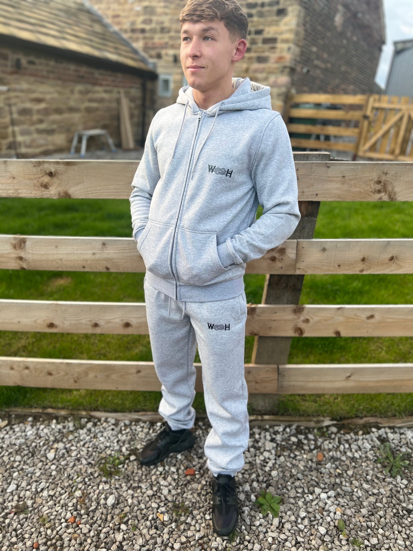 Men's heavy jogger and zip up hooded tracksuit